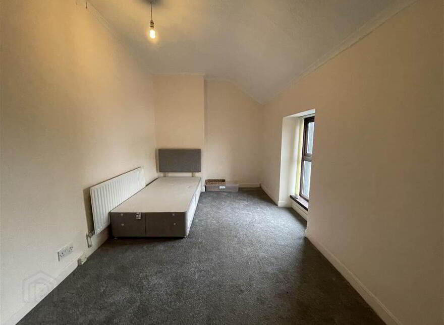 2 Hill Street, Crumlin, BT29 4XG