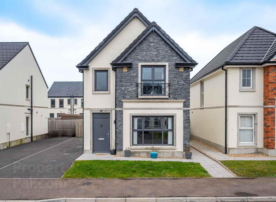 3 Rocklyn Mews, Donaghadee, BT21 0FQ photo