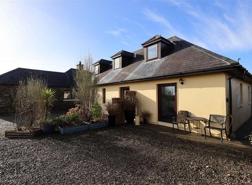 Lasair Choille, Ardmanagh, Schull, West, P81XH33