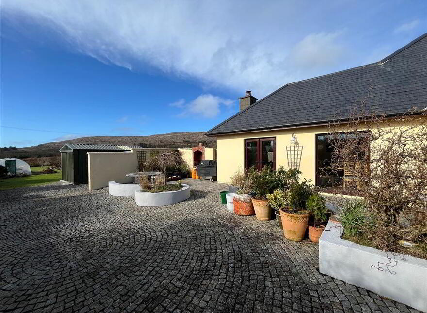 Lasair Choille, Ardmanagh, Schull, West, P81XH33
