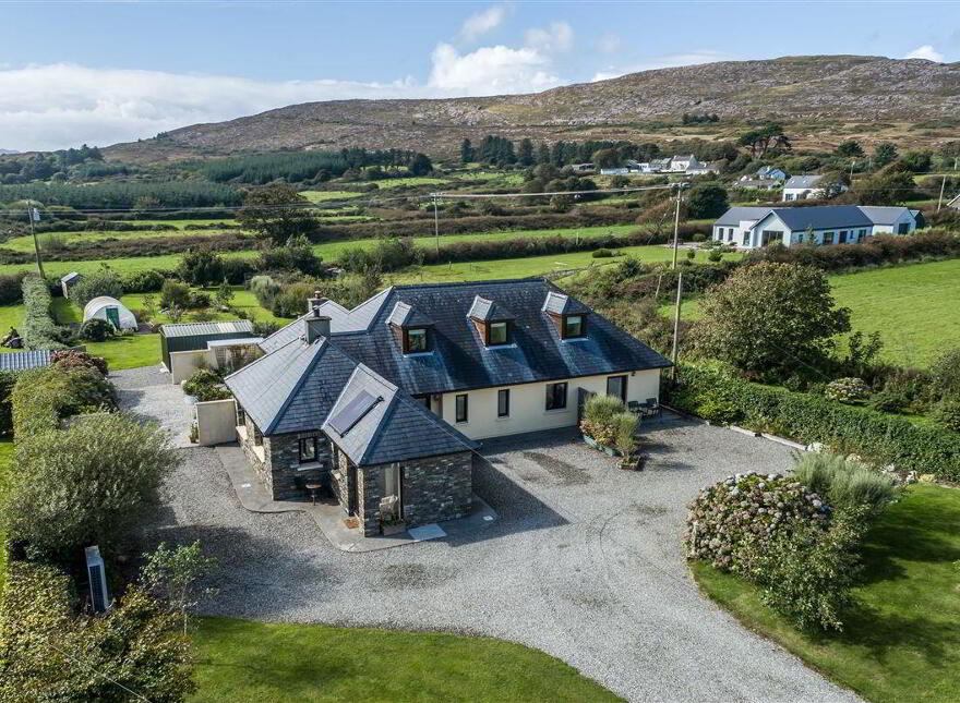 Lasair Choille, Ardmanagh, Schull, West, P81XH33