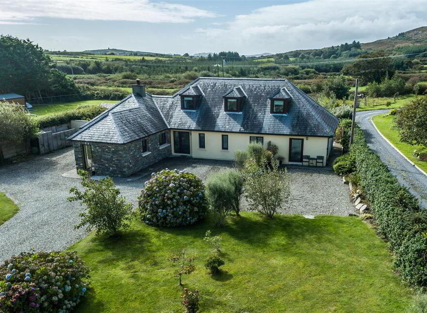 Lasair Choille, Ardmanagh, Schull, West, P81XH33