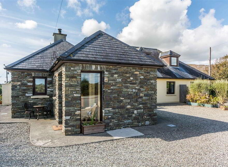 Lasair Choille, Ardmanagh, Schull, West, P81XH33