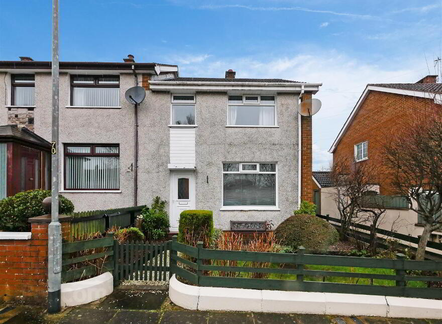 214 Belvoir Drive, Belvoir Park, Belfast, BT8 7RR photo