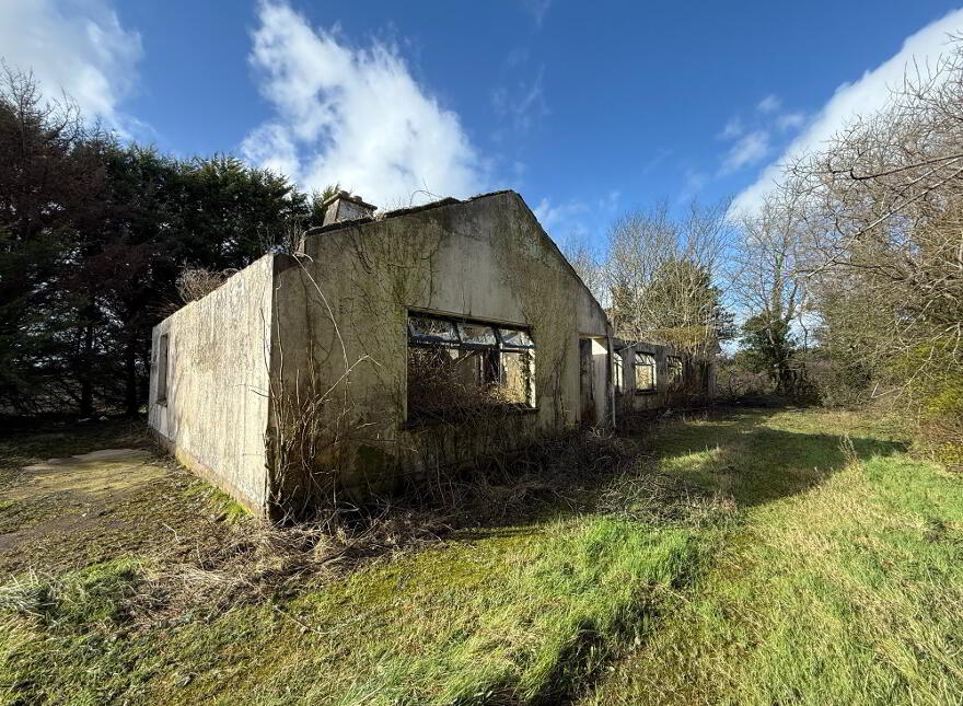 Former Bungalow Residence, Dromore, Stranooden photo