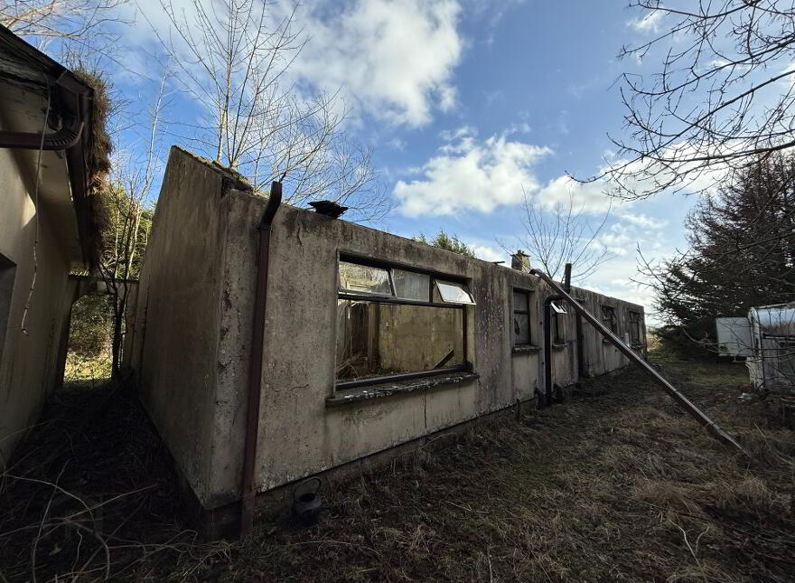 Former Bungalow Residence, Dromore, Stranooden