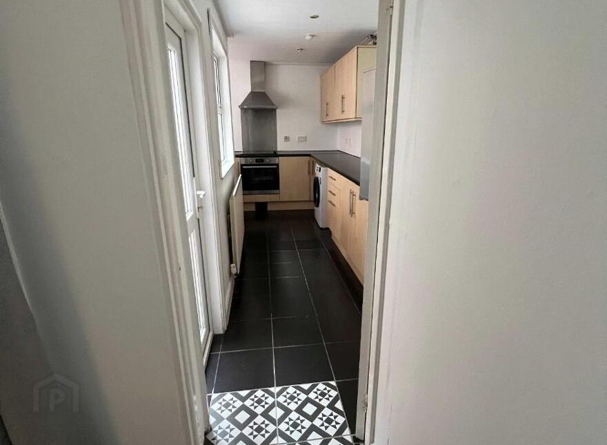 31 Delaware Street, Belfast, BT6 8ET