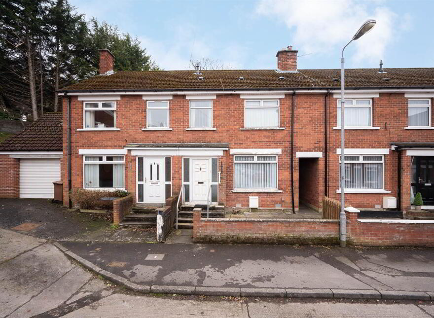 34 Knockmount Gardens, Belfast, BT5 6GP photo