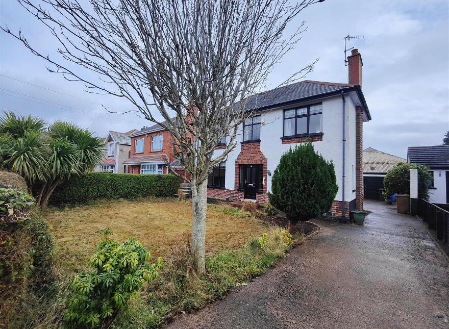 16 Cooldarragh Park, Belfast, BT14 6TG photo