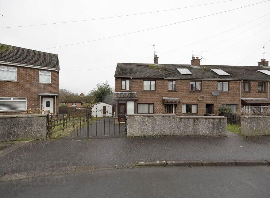 61 Edenderry Park, Banbridge, BT32 3AY photo