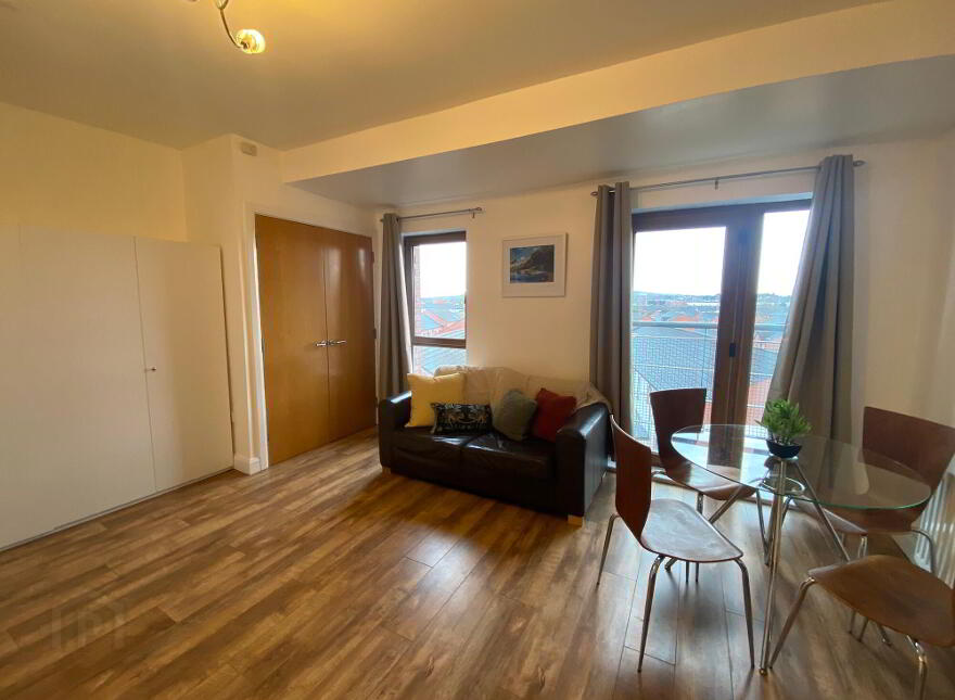 Apt 19, 114 Templemore Avenue, Belfast, BT5 4FX