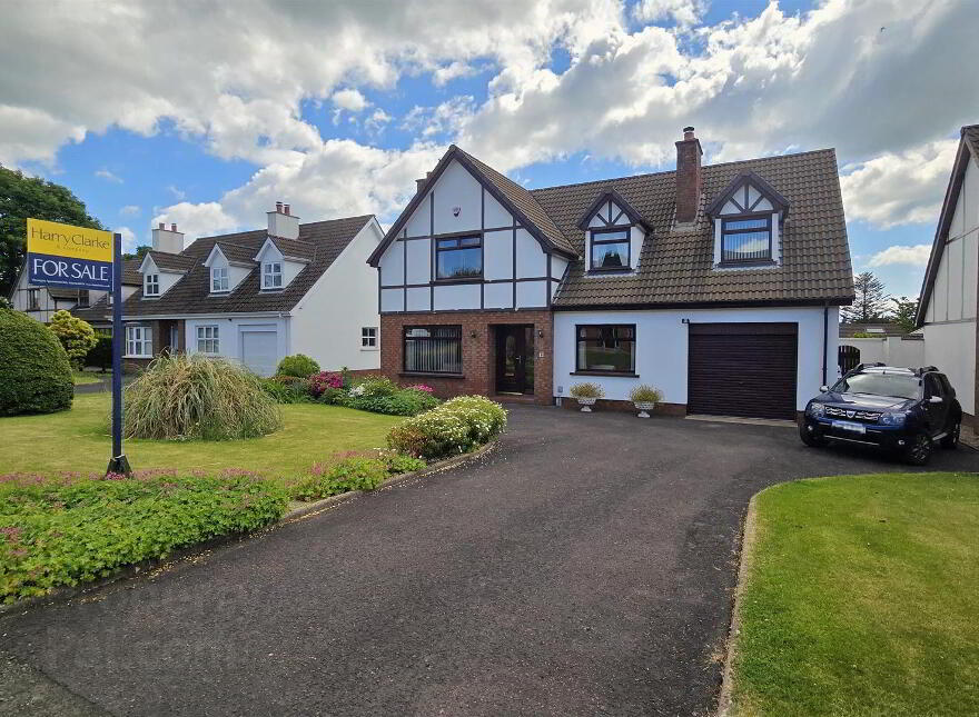 6 Ambleside, Cullybackey, Ballymena, BT42 1RQ photo