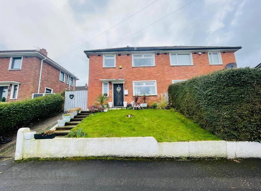 39 Farmley Park, Glengormley, Newtownabbey, BT36 7TT photo