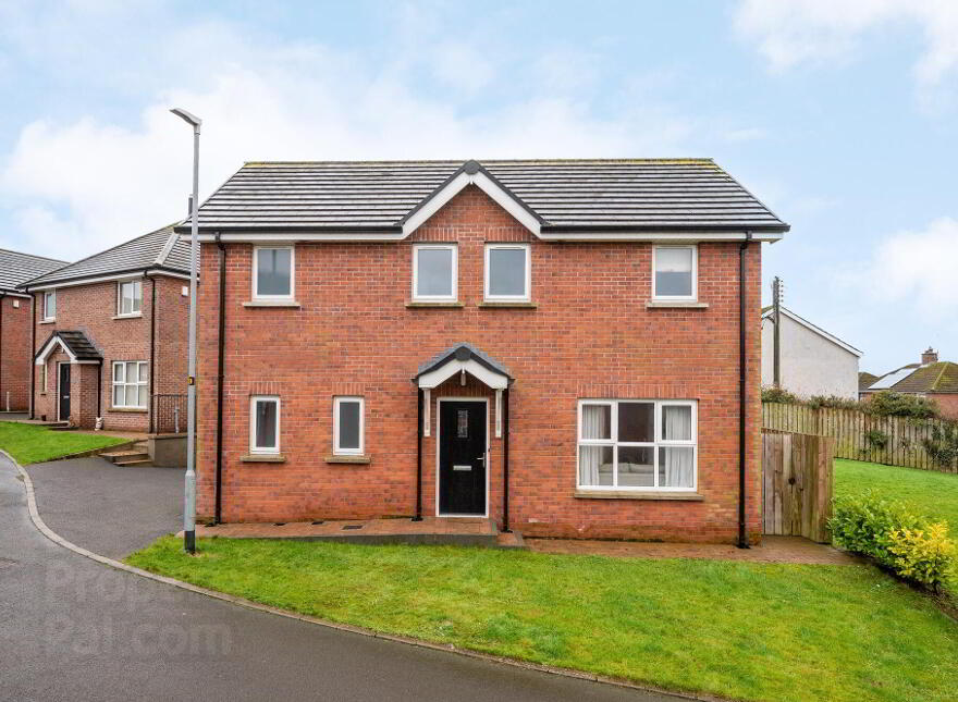 30 Hillview, Moneyreagh, BT23 6EZ photo