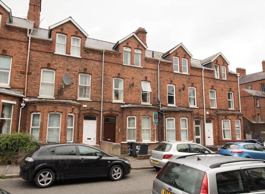 Flat 2, 5 Malone Avenue, Belfast, BT9 6EN photo