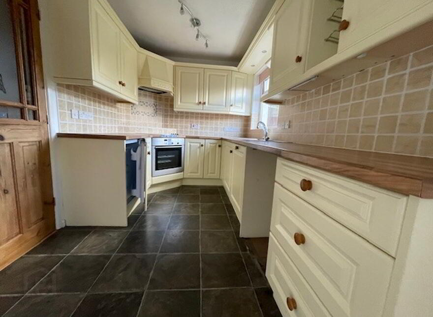 57 The Commons, Broughshane, BT43 7JH