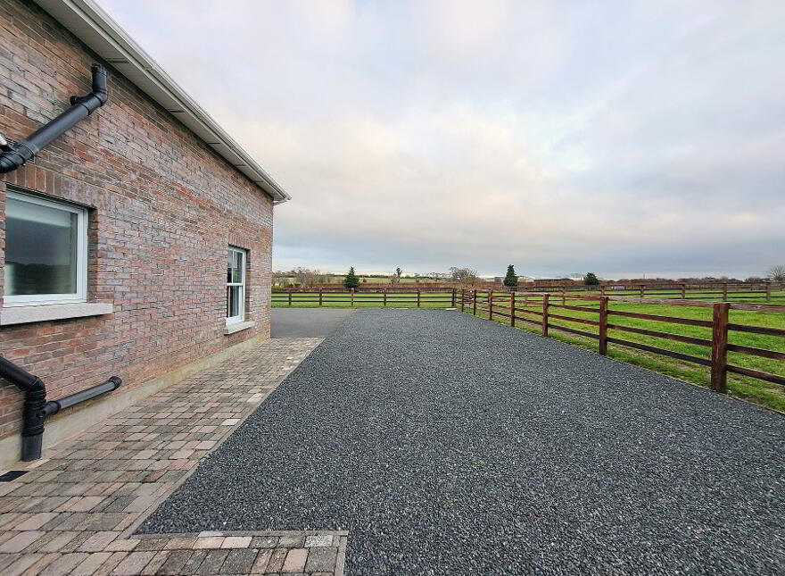 Blackberry Lodge, Newtown, Rathasker Road, Naas, W91E1XE