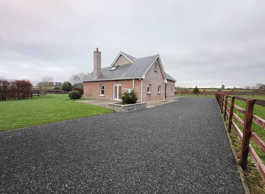 Blackberry Lodge, Newtown, Rathasker Road, Naas, W91E1XE