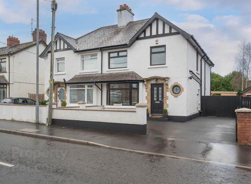 19 Ulster Avenue, Dunmurry, Belfast, BT17 9BN photo