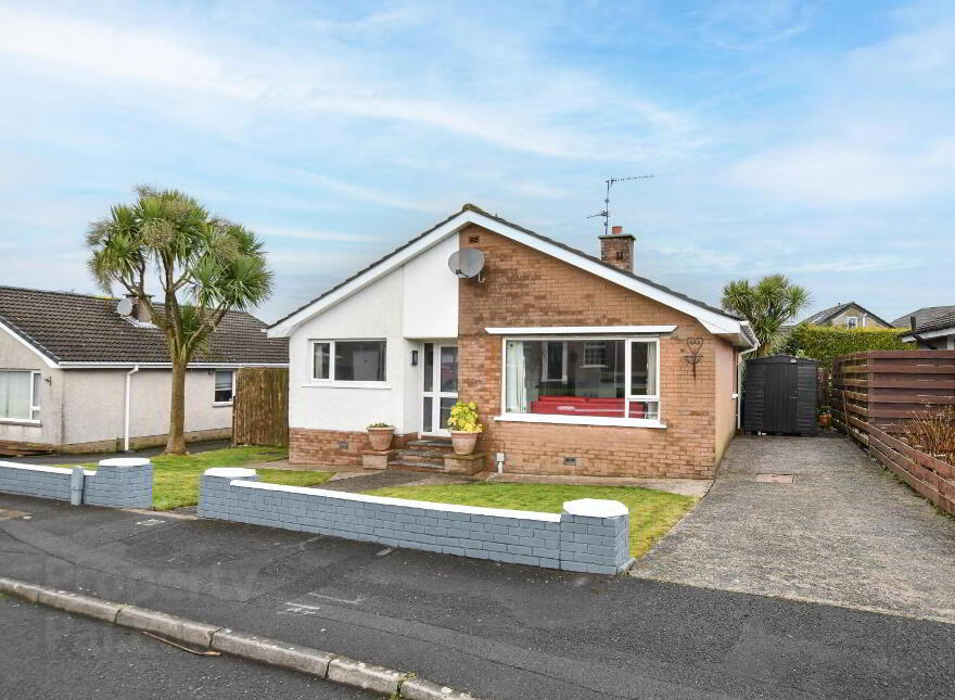 22 Thornleigh Avenue, Newtownards, BT23 8TQ photo