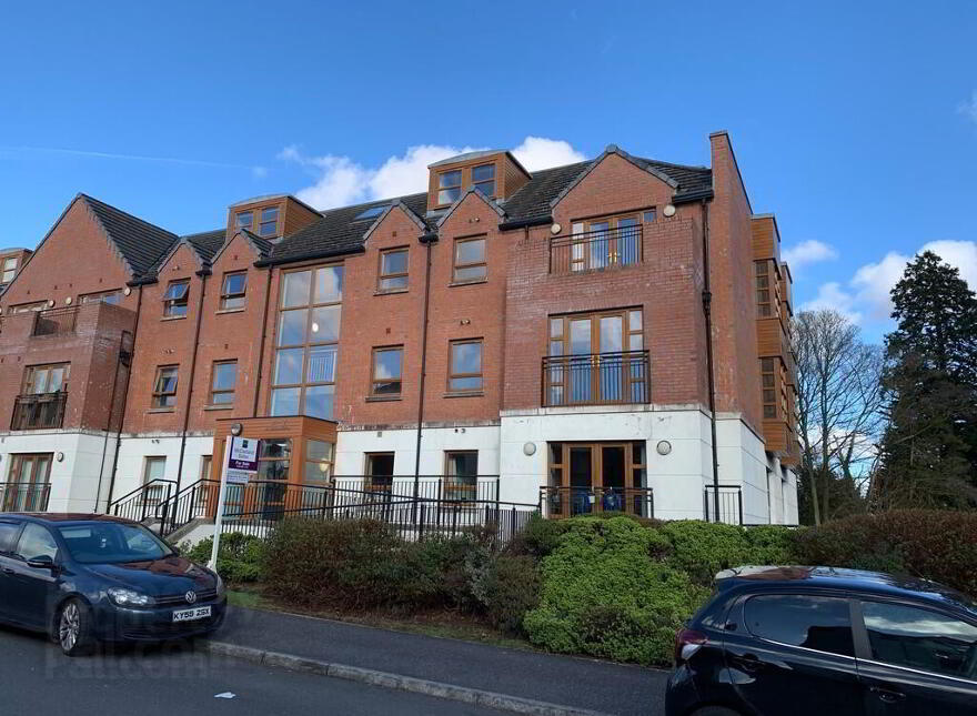 40 Sequoia Building, 1 Redwood Grove, Dunmurry, Belfast, BT17 9FE photo