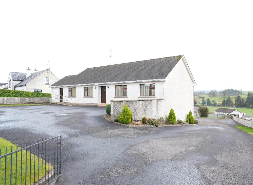 2 Main Street, Clogher, BT76 0AA photo