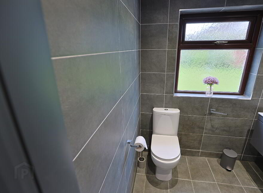 70 Oak Grange, Waringstown, Craigavon, BT66 7SU