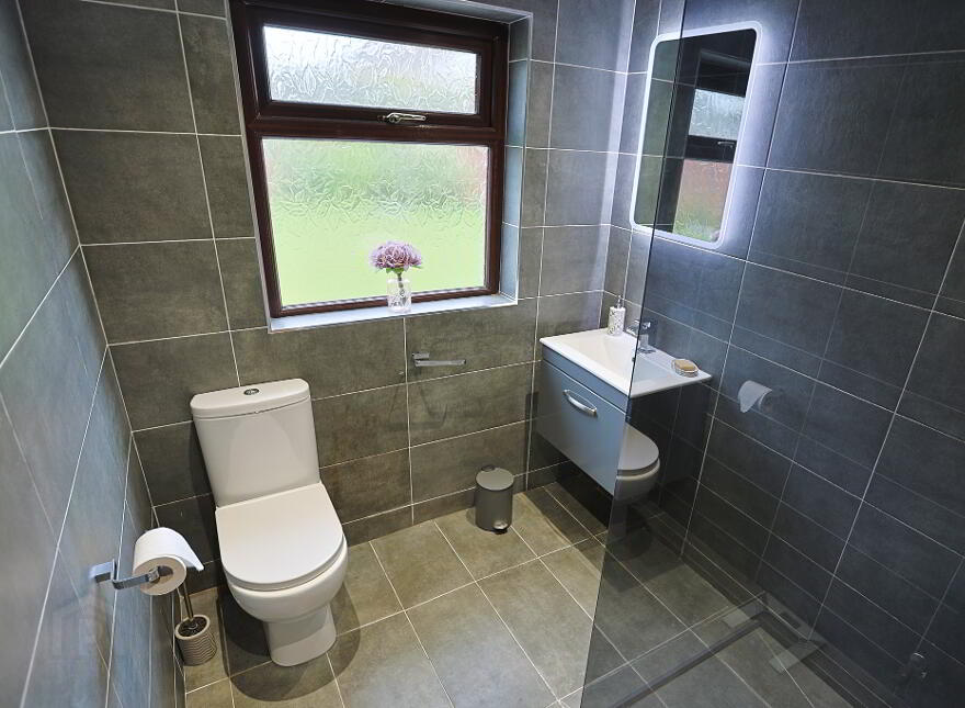 70 Oak Grange, Waringstown, Craigavon, BT66 7SU