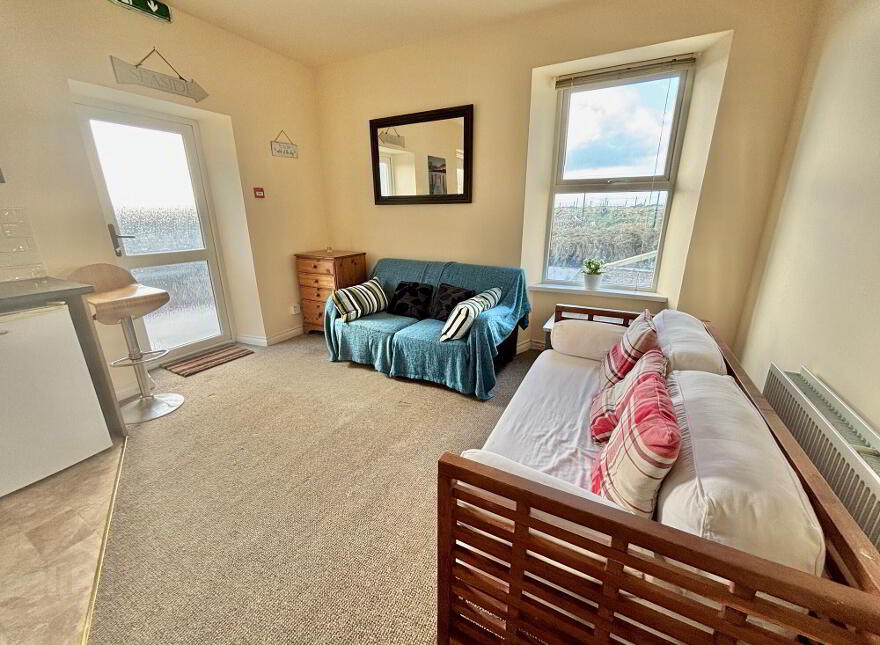 Apt 3, 52 Eglinton Street, Portrush, BT56 8DY