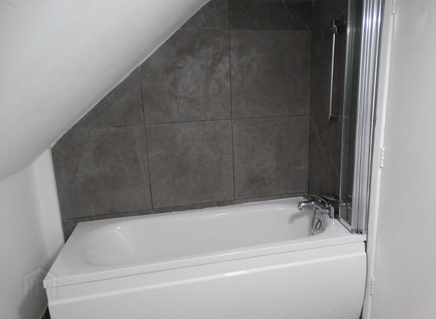 Unit 7, 2 Corn Market, Newry, BT35 8BG