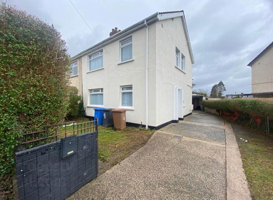 4 Downshire Park Central, Belfast, BT6 9JN photo