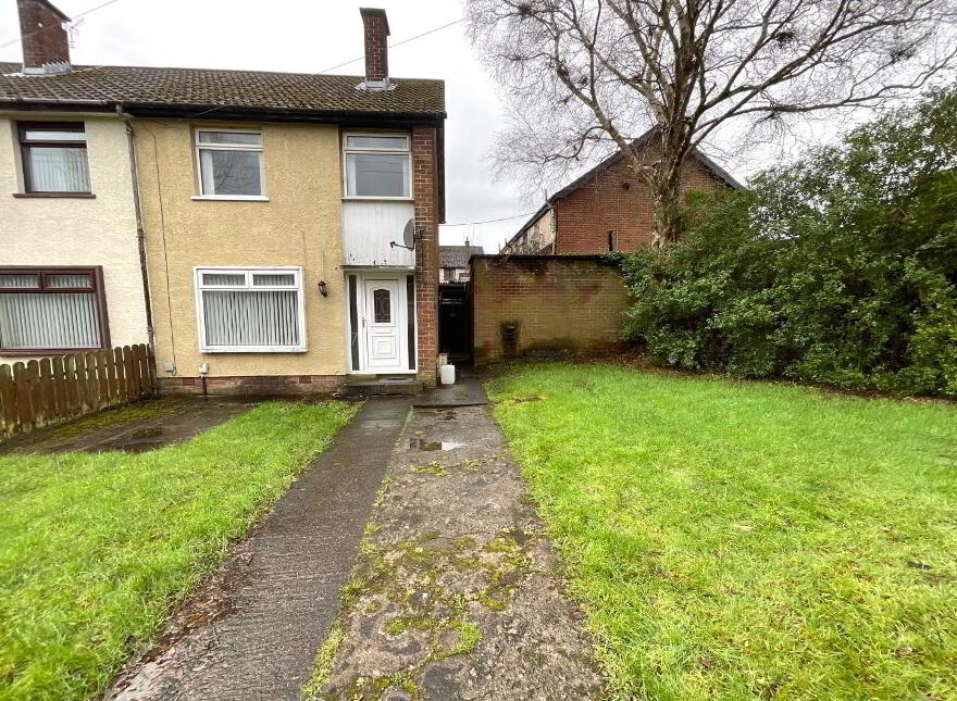 124 Hornbeam Road, Dunmurry, Belfast, BT17 9DE photo