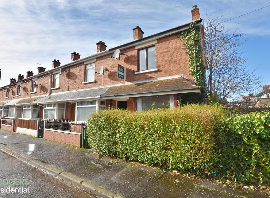 18 Oakdene Drive, Belfast, BT4 1LD photo