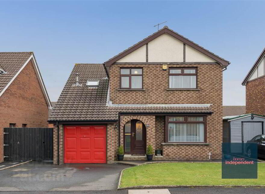 30 Glenburn Manor, Carrickfergus, BT38 7TX photo