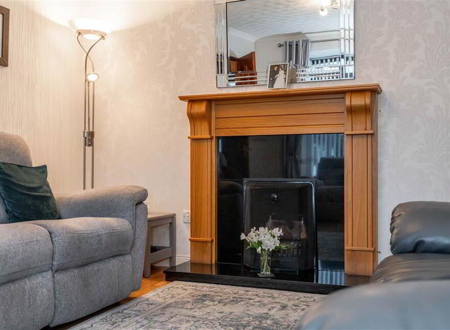 30 Glenburn Manor, Carrickfergus, BT38 7TX