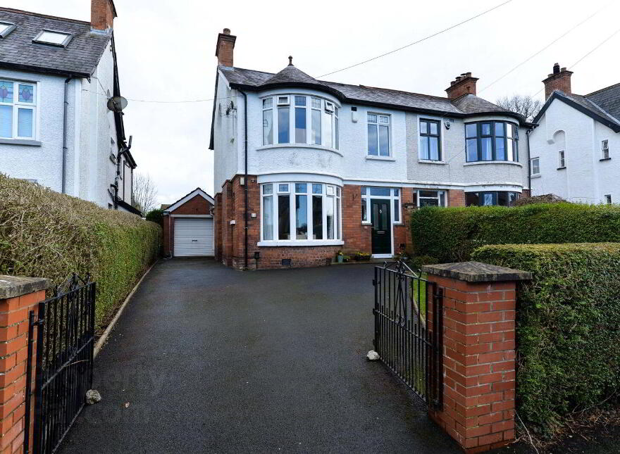 44 Cabin Hill Gardens, Belfast, BT5 7AQ photo