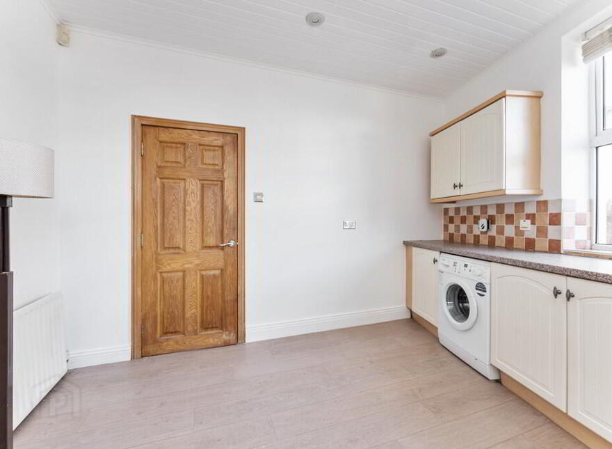 1a Malone Park, Belfast, BT9 6NH