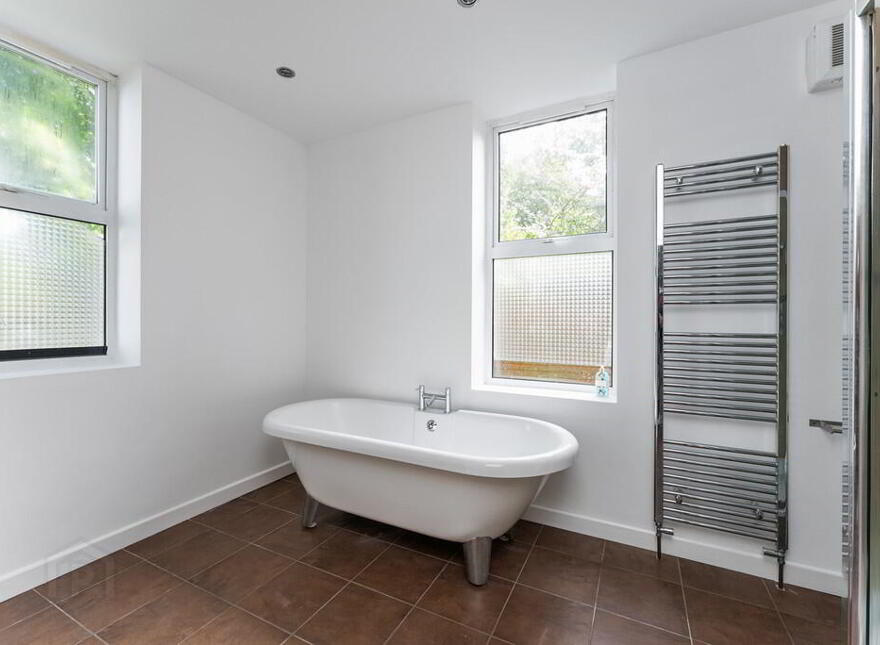 1a Malone Park, Belfast, BT9 6NH