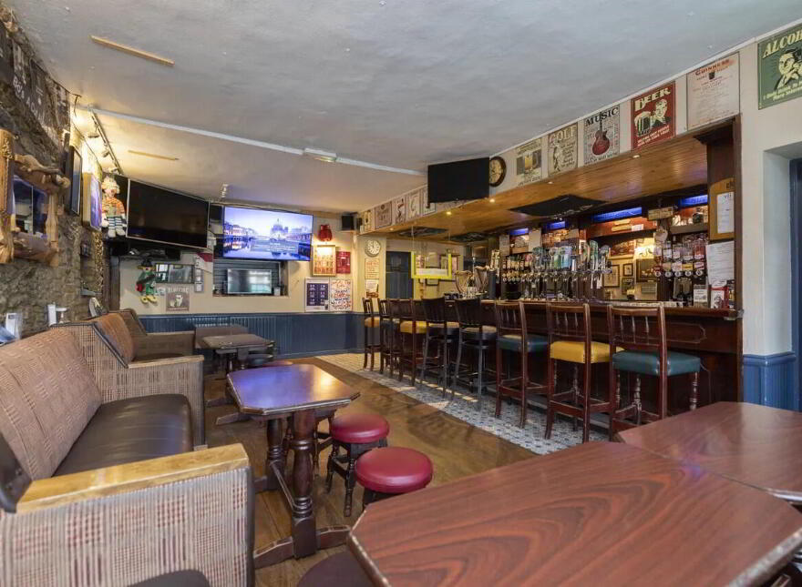 Bo Allens, Main St, Moate, N37N2N3