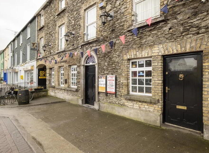 Bo Allens, Main St, Moate, N37N2N3