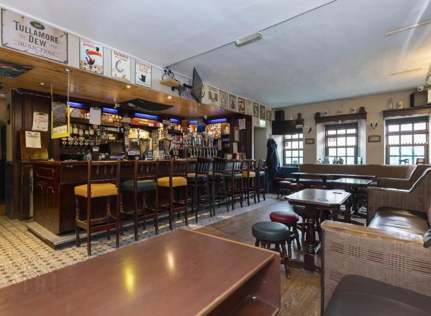 Bo Allens, Main St, Moate, N37N2N3