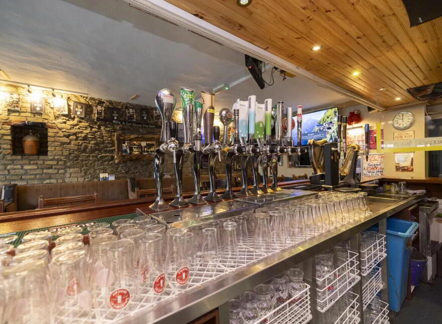 Bo Allens, Main St, Moate, N37N2N3