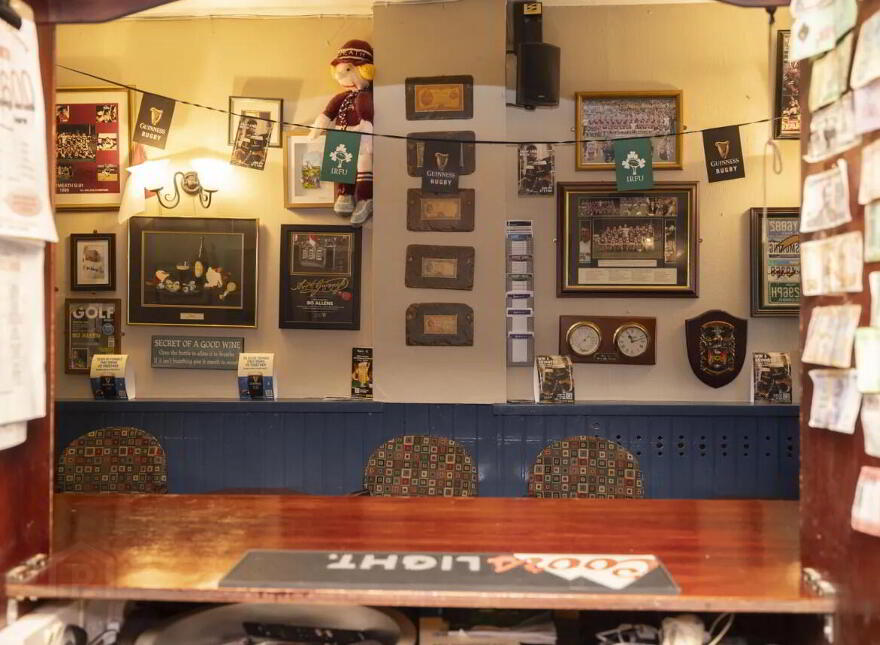 Bo Allens, Main St, Moate, N37N2N3