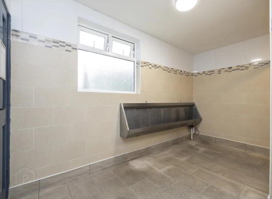 Bo Allens, Main St, Moate, N37N2N3