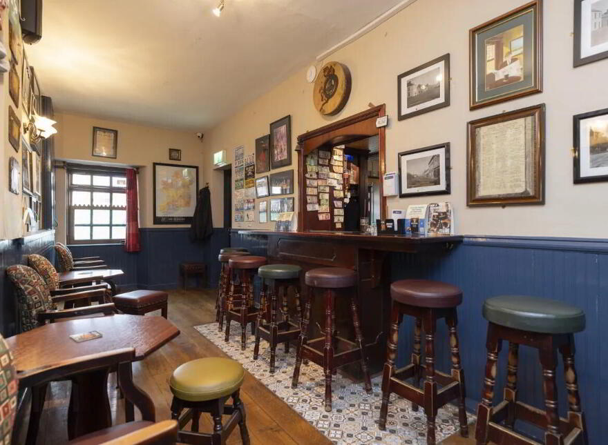 Bo Allens, Main St, Moate, N37N2N3