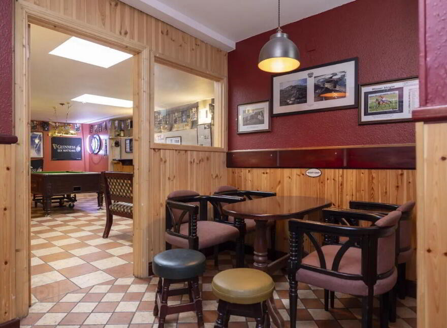 Bo Allens, Main St, Moate, N37N2N3