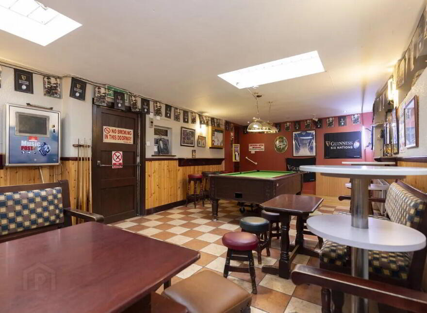 Bo Allens, Main St, Moate, N37N2N3