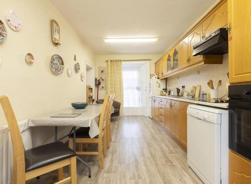 Bo Allens, Main St, Moate, N37N2N3