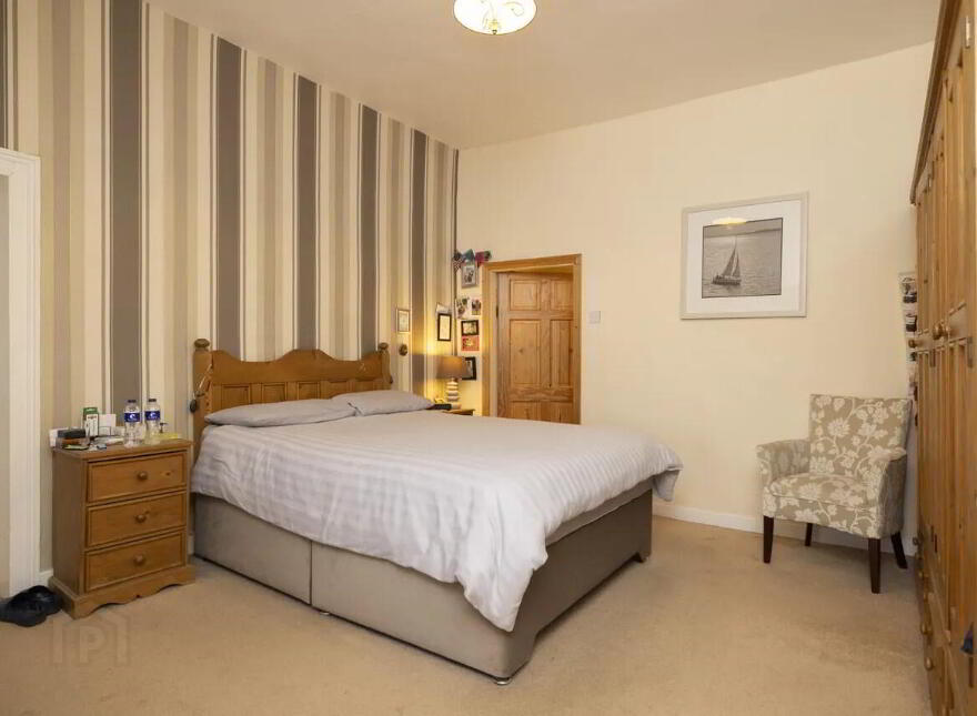 Bo Allens, Main St, Moate, N37N2N3