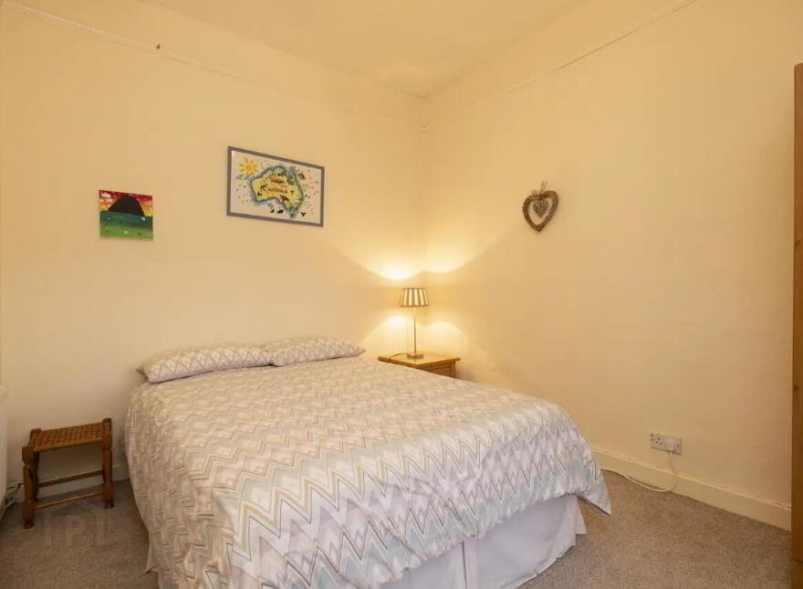 Bo Allens, Main St, Moate, N37N2N3